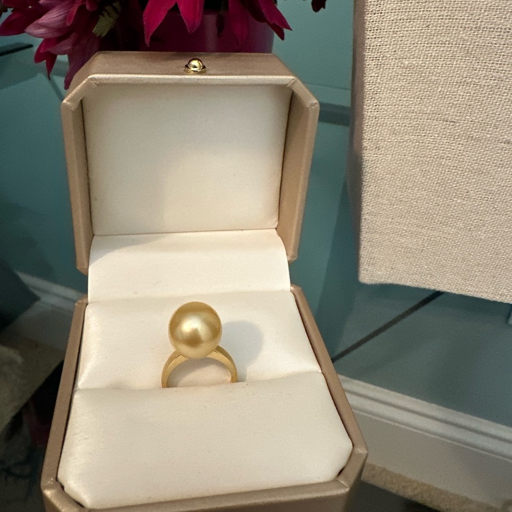 South sea pearl ring